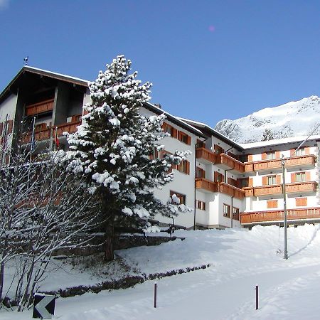 Hotel Cristallino Castione della Presolana Exteriör bild