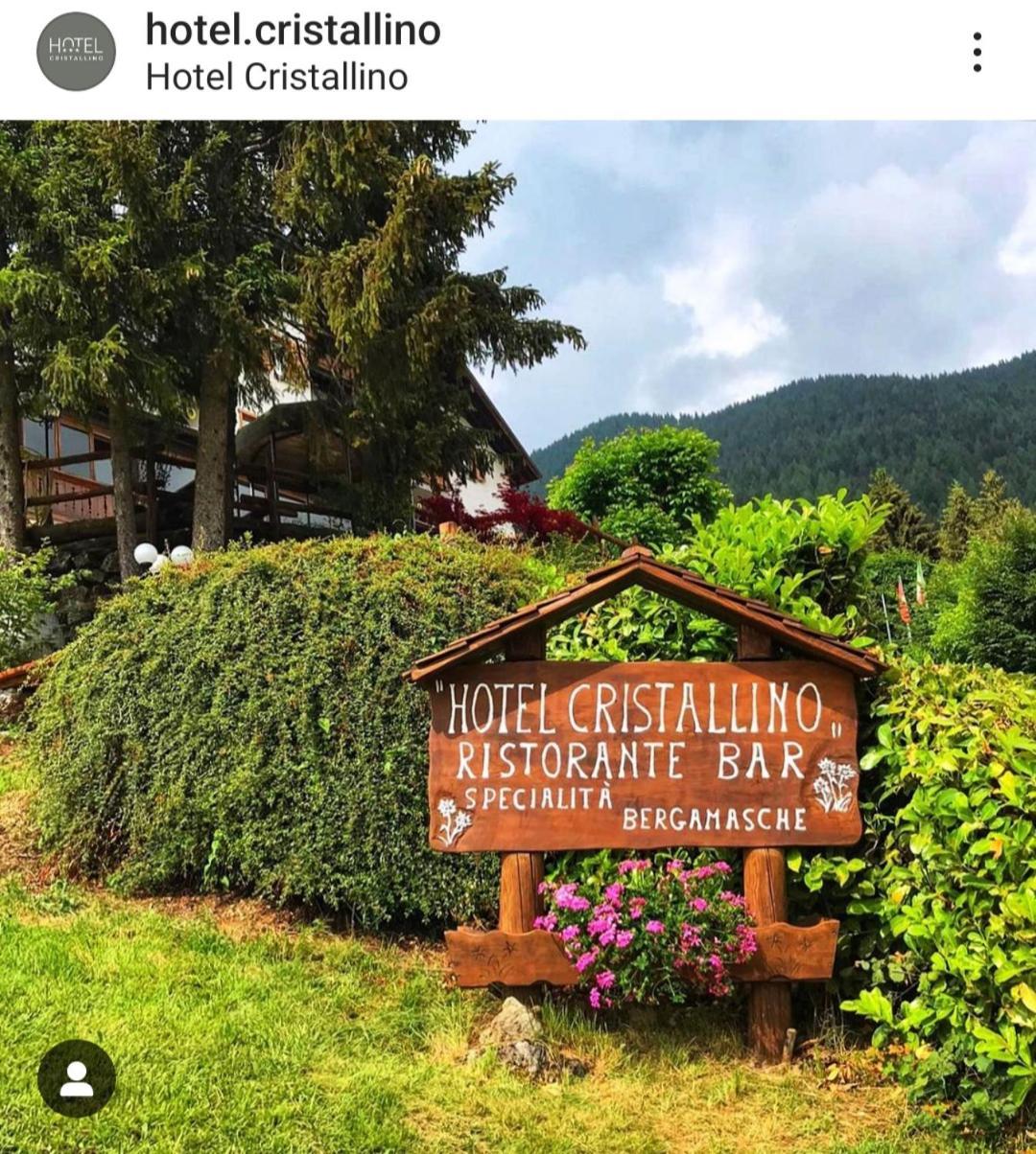 Hotel Cristallino Castione della Presolana Exteriör bild